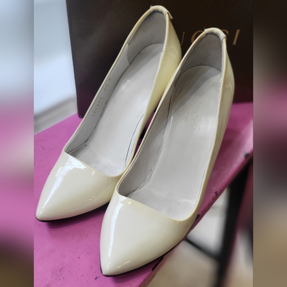 Cream colored Gucci Heels size 6.5 - Picture 6 of 7